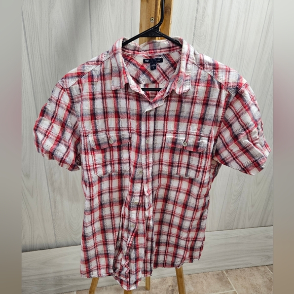 GAP Other - Gap Men's short sleeve shirt